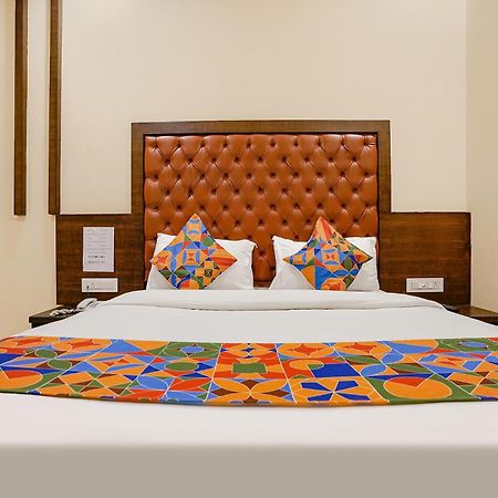 Fabhotel Vertigo Suites - Nr Bkc Bombay Extérieur photo