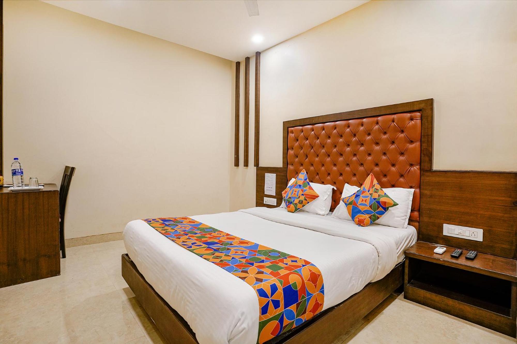 Fabhotel Vertigo Suites - Nr Bkc Bombay Extérieur photo