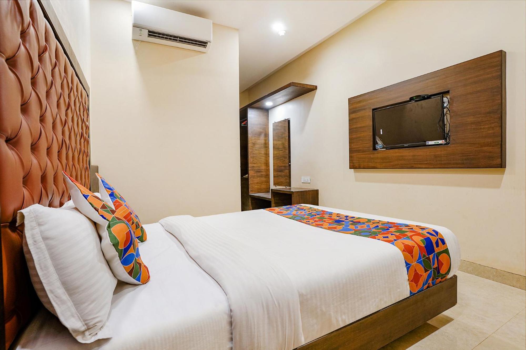 Fabhotel Vertigo Suites - Nr Bkc Bombay Extérieur photo