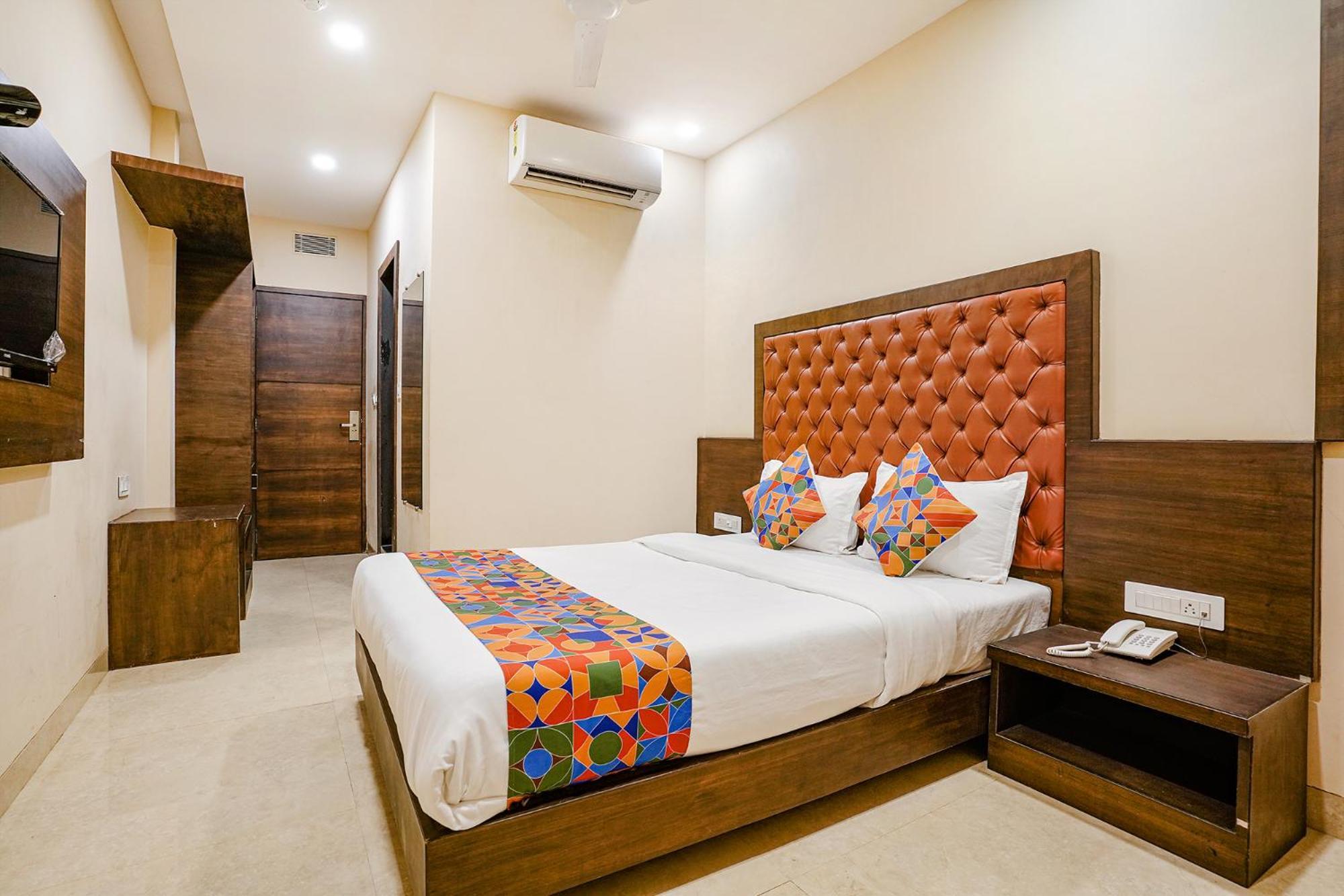 Fabhotel Vertigo Suites - Nr Bkc Bombay Extérieur photo
