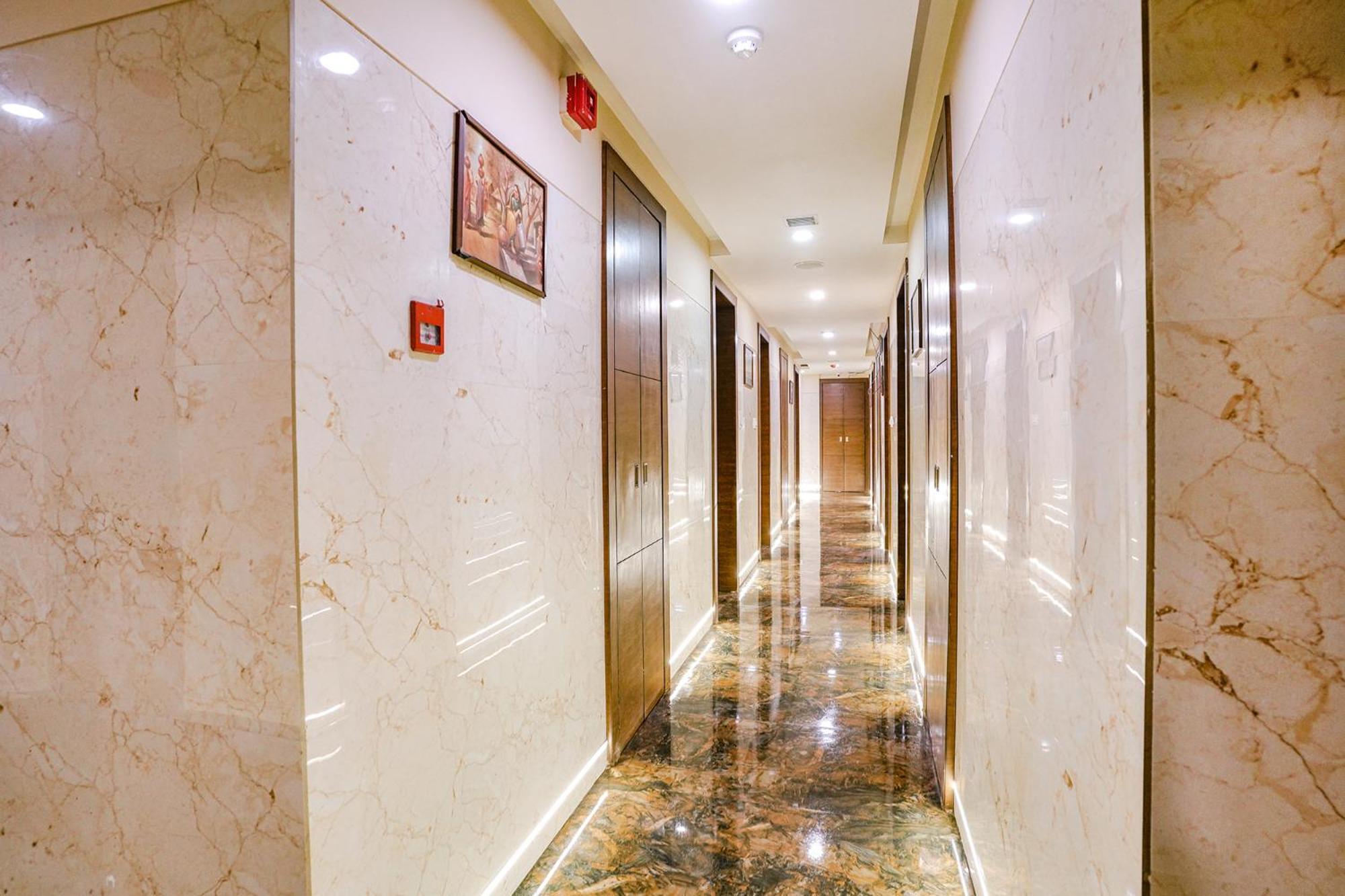 Fabhotel Vertigo Suites - Nr Bkc Bombay Extérieur photo