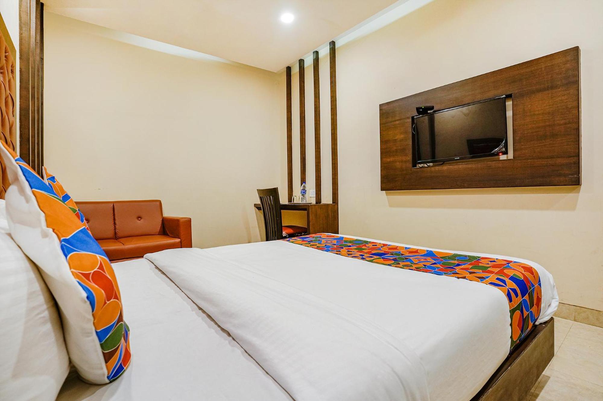 Fabhotel Vertigo Suites - Nr Bkc Bombay Extérieur photo